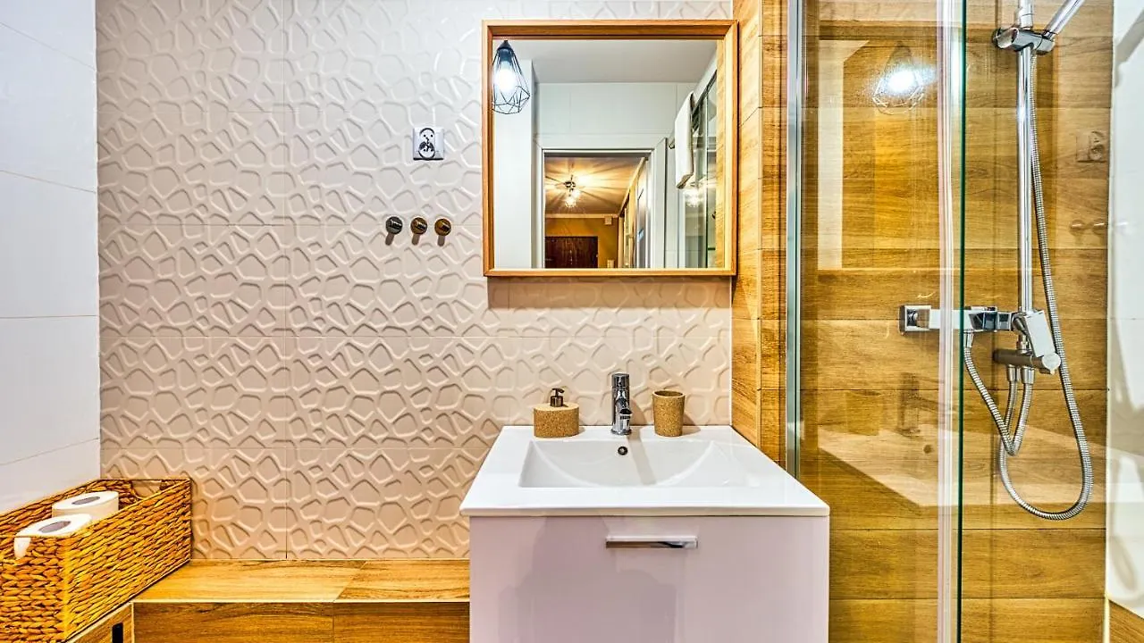Apartament Emili - 5D Apartamenty 스클라르스카포렘바 아파트
